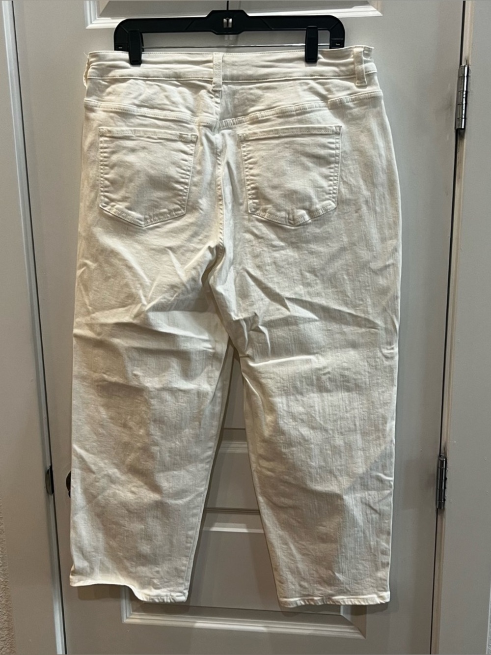 Universal Standard Etta High Rise Straight Leg Jeans 28 Inch - White - Picture 3 of 5